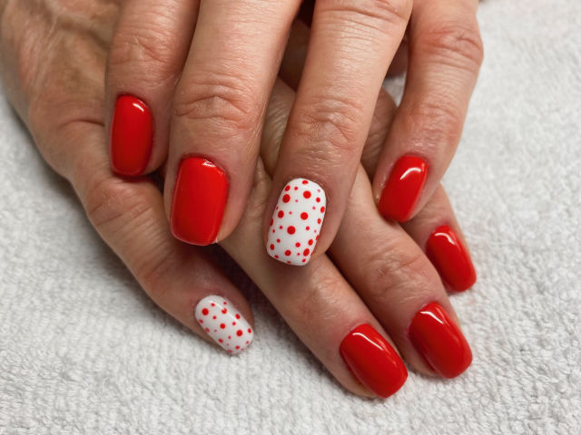 Alena Krajícová - nehtová modeláž Plzeň